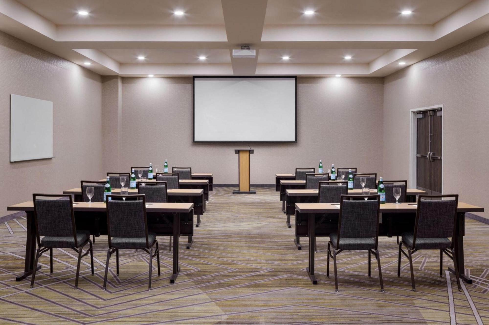 Courtyard By Marriott Prince George Buitenkant foto