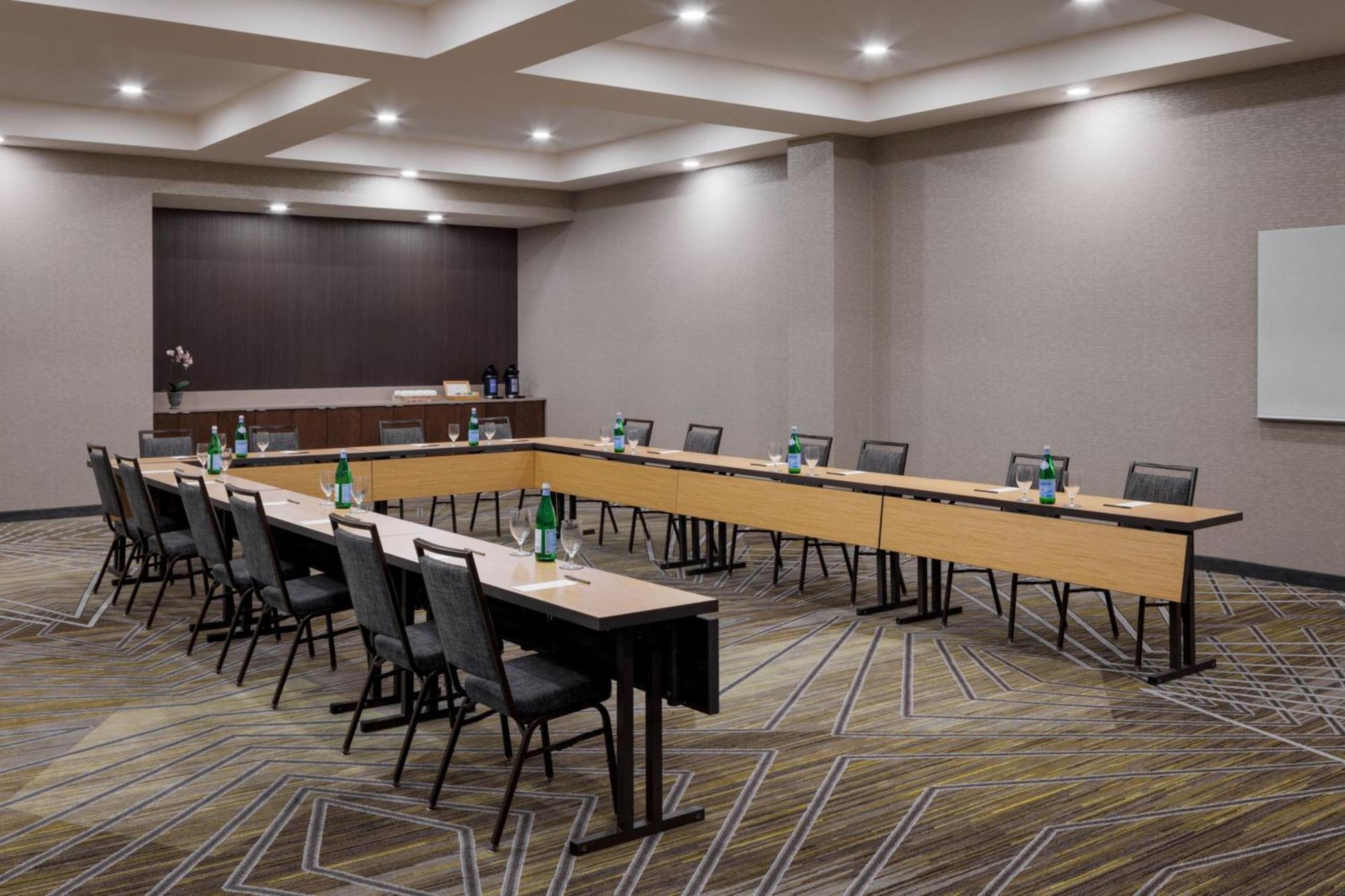 Courtyard By Marriott Prince George Buitenkant foto