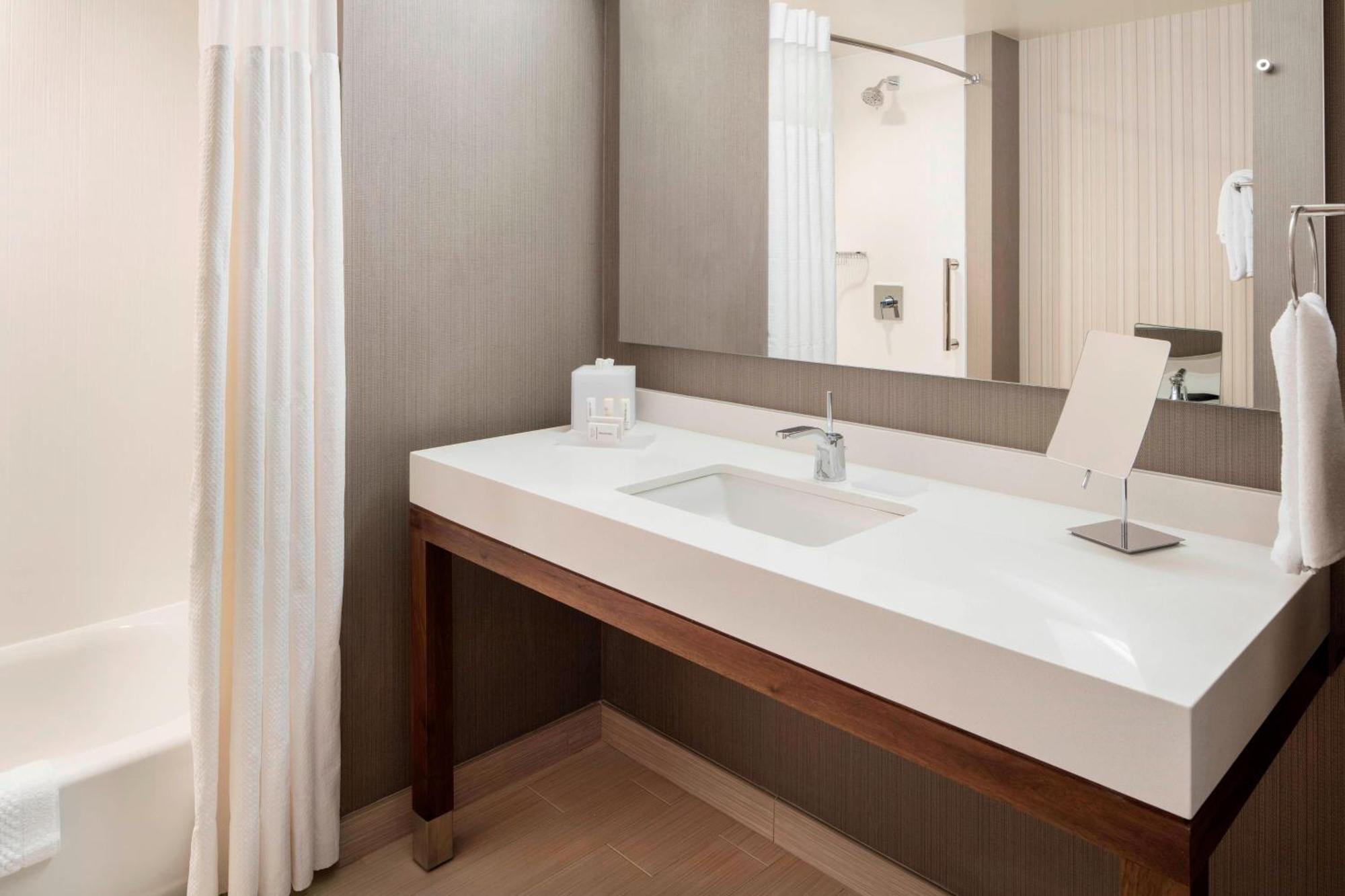 Courtyard By Marriott Prince George Buitenkant foto