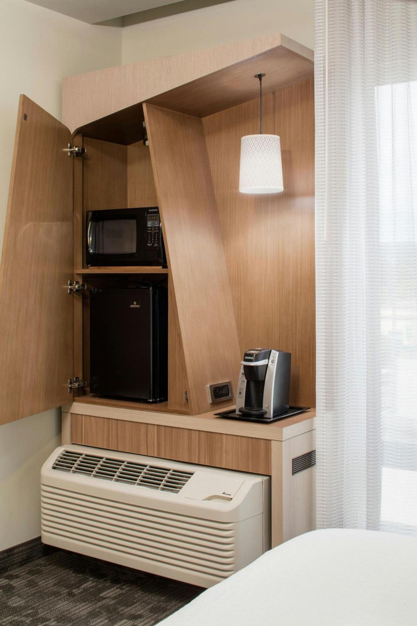 Courtyard By Marriott Prince George Buitenkant foto