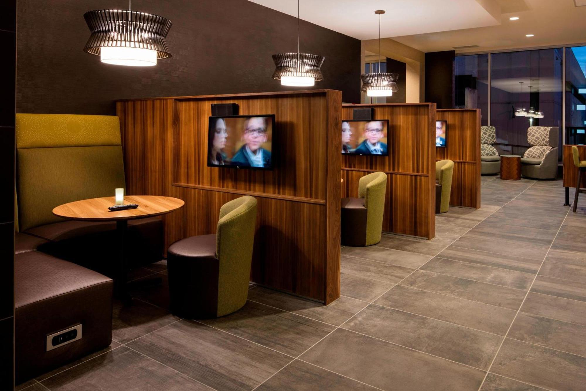 Courtyard By Marriott Prince George Buitenkant foto