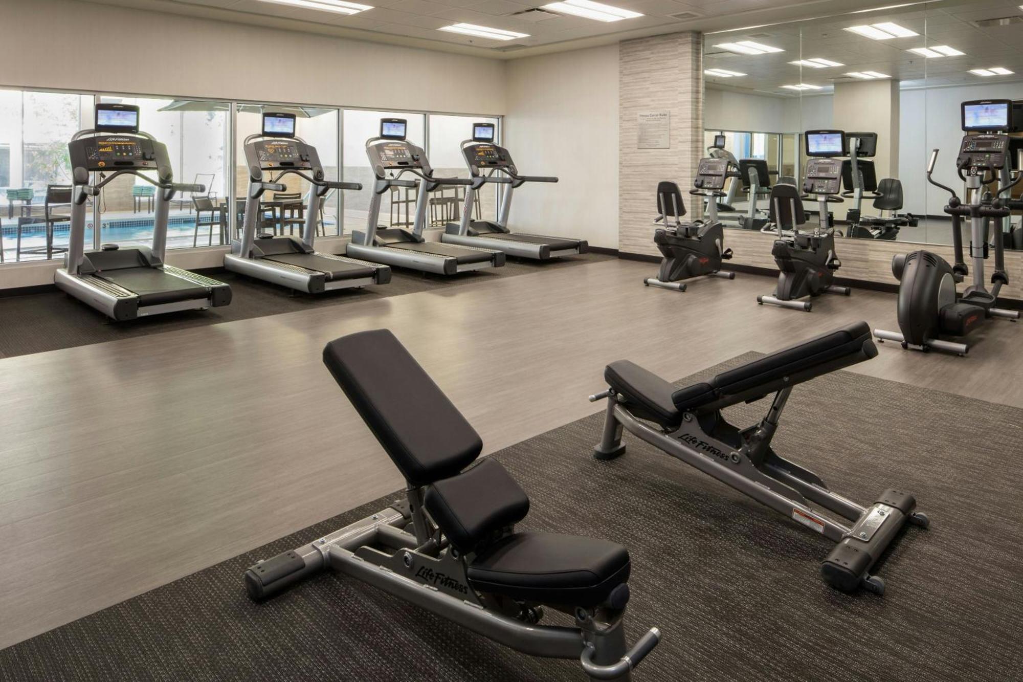 Courtyard By Marriott Prince George Buitenkant foto